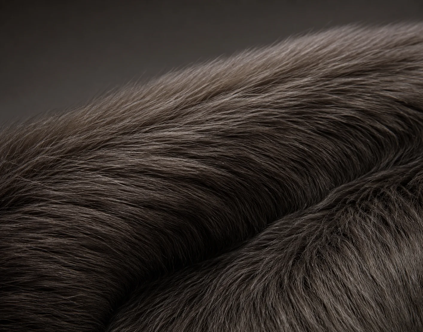Long-pile Faux Mink fabric surface